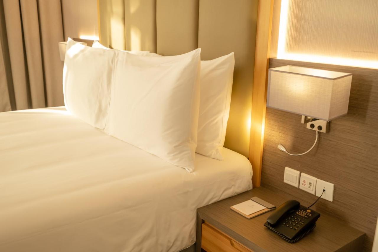 Peony Hotel ドバイ エクステリア 写真
