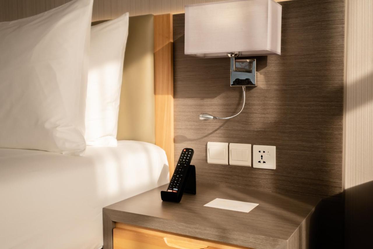 Peony Hotel ドバイ エクステリア 写真