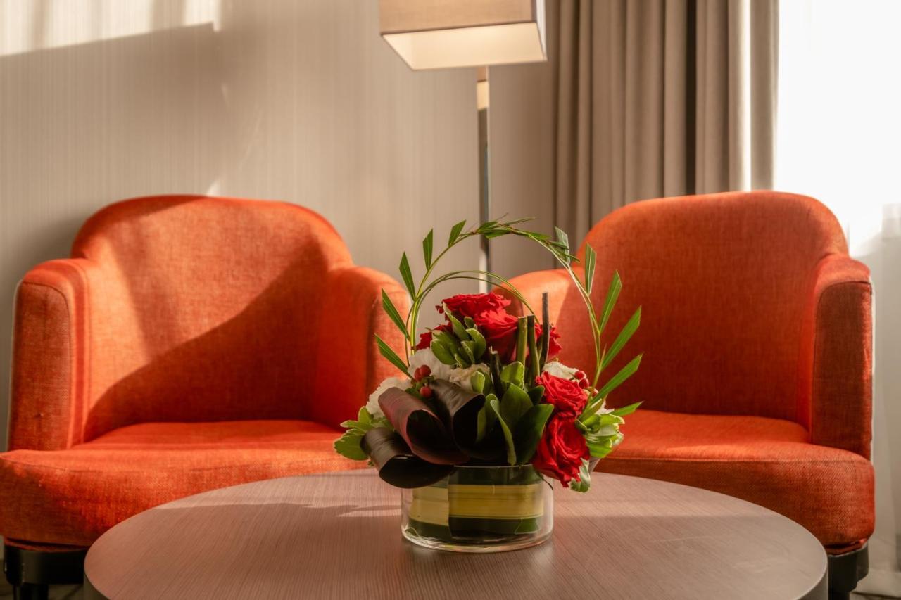 Peony Hotel ドバイ エクステリア 写真